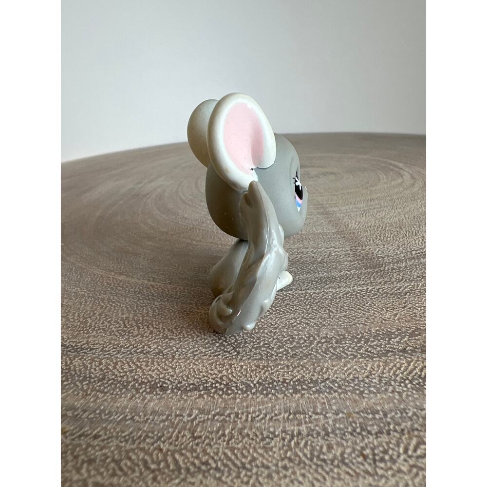 Littlest Pet Shop LPS #495 Chinchilla Grey w/ Pink Flower Purple Eyes 2007 - Picture 4 of 6